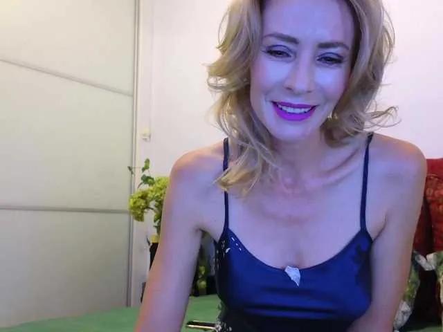 Offline maddalena on BongaCams