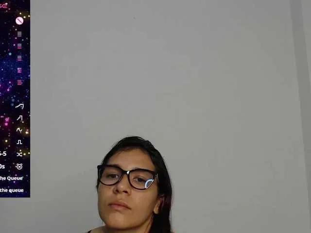 Offline maky-davis on BongaCams