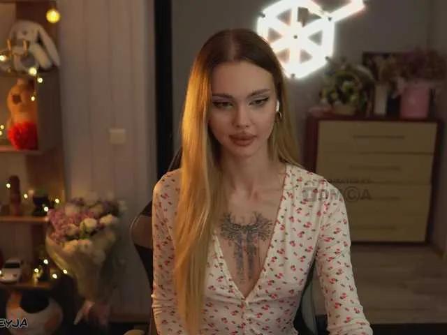 Offline ManiFreyja on BongaCams