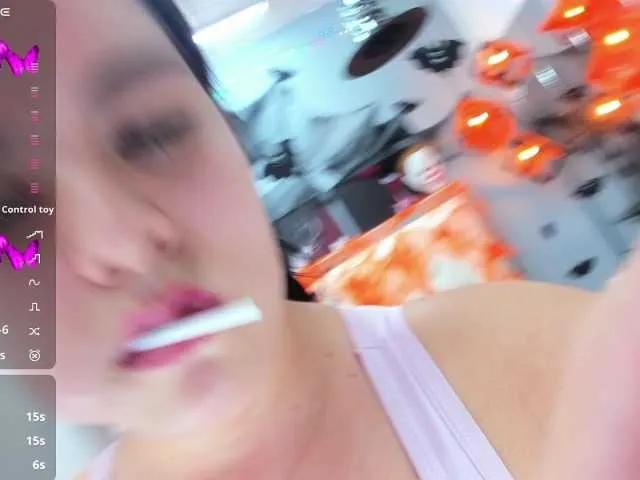 Freechat marcella-hill on BongaCams