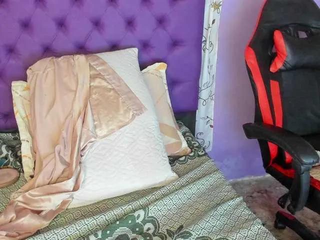 Freechat MargothClain on BongaCams