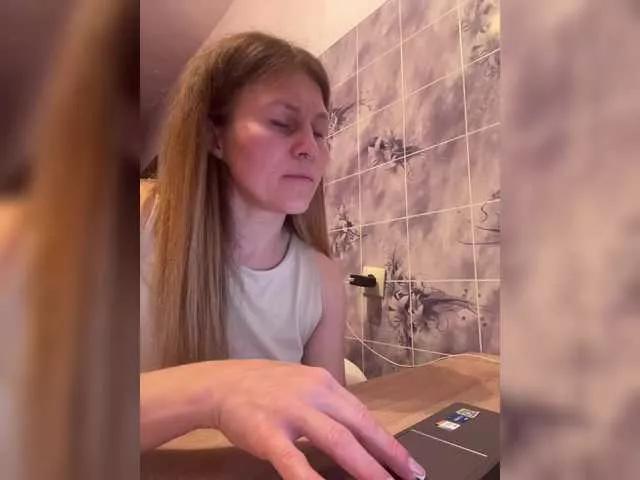 Offline MarinaFit on BongaCams