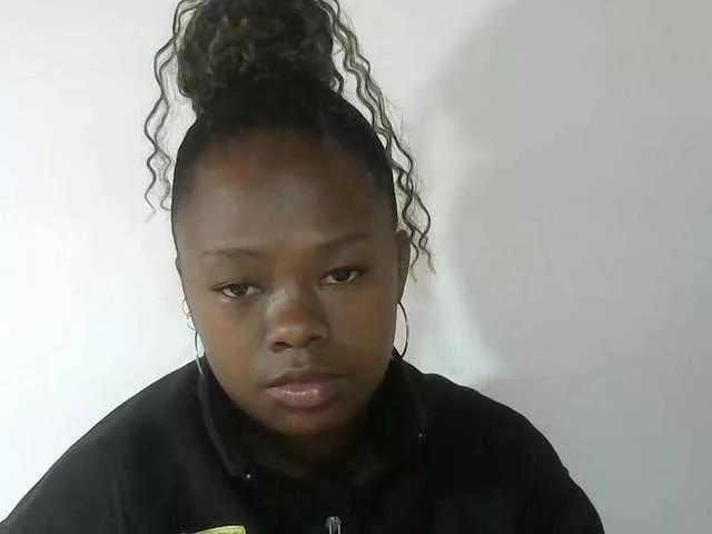 Offline May-sexy on BongaCams