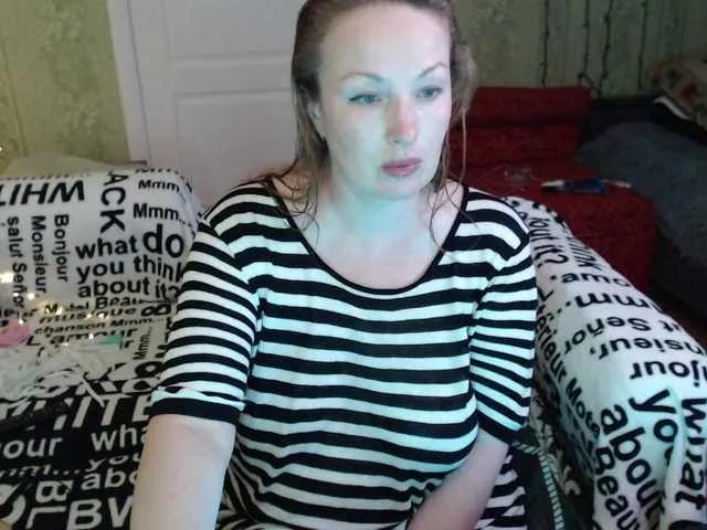 Freechat MeganIris on BongaCams