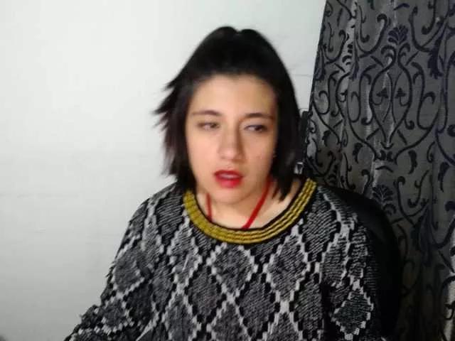 Freechat MiaJhons on BongaCams