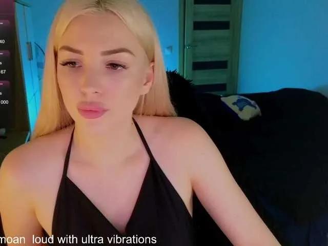 Offline MilanaOmgReal on BongaCams