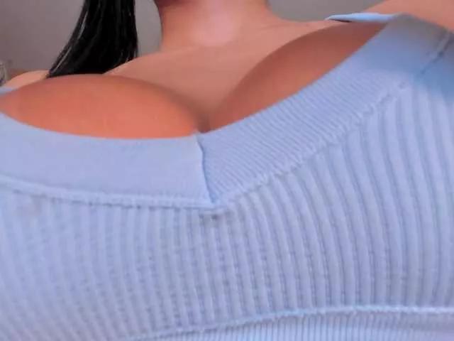 Offline MileyCruz on BongaCams