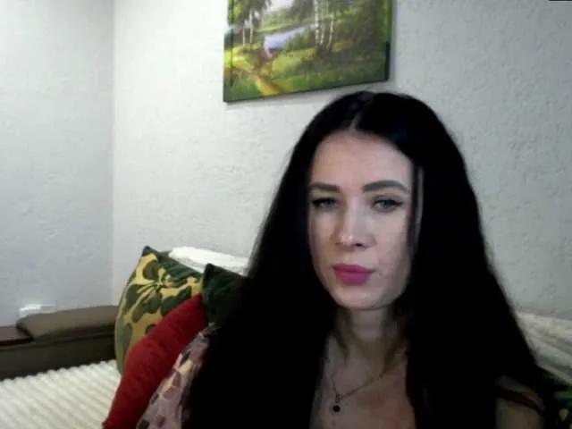 Offline MilfLunna on BongaCams