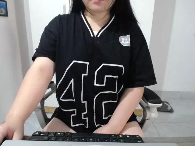 Freechat Min9x on BongaCams