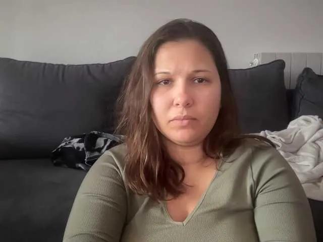 Offline Minettesexy24 on BongaCams