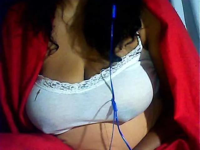 Offline MIRANDAW on BongaCams