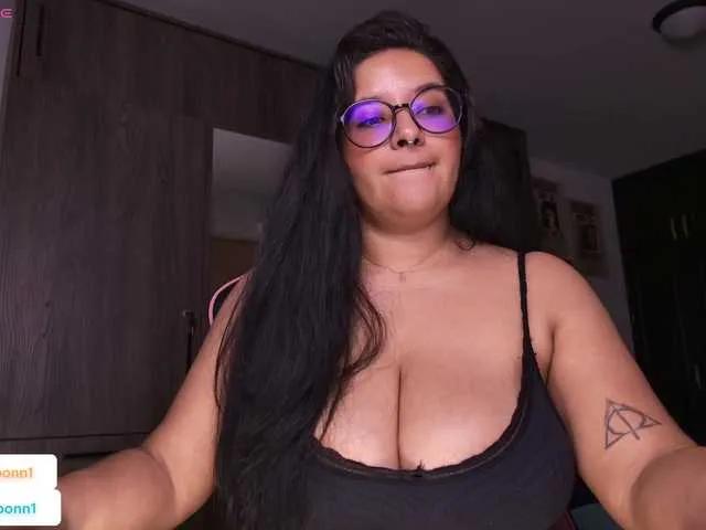 Freechat MissMoonn on BongaCams