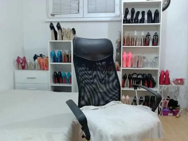 Offline MisstressSabi on BongaCams