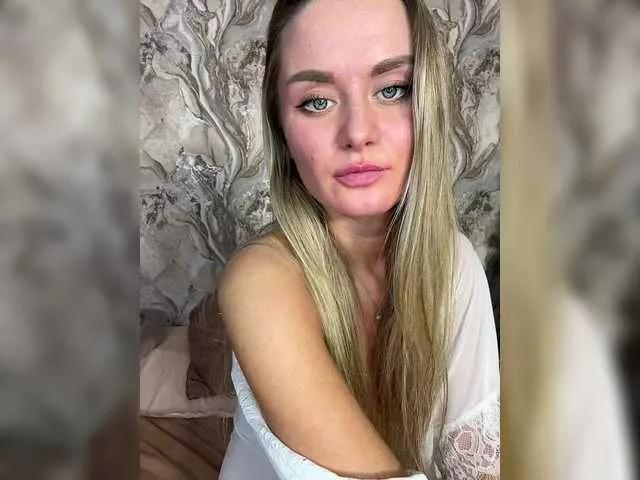 Offline Model2021 on BongaCams