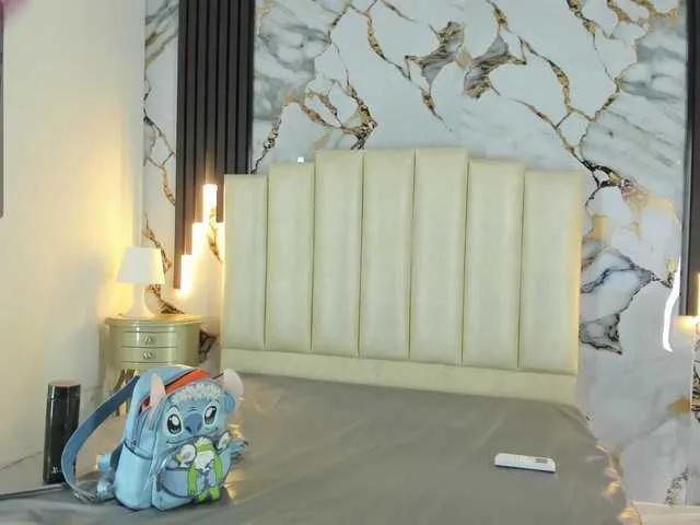 Freechat mollieblue69 on BongaCams