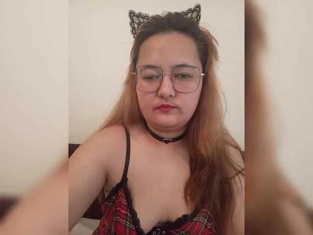 Offline Molly-Janette on BongaCams