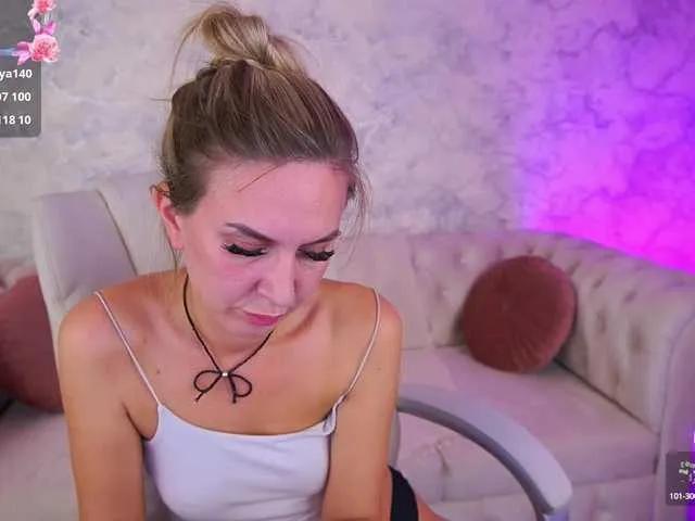 Freechat MollyWild on BongaCams