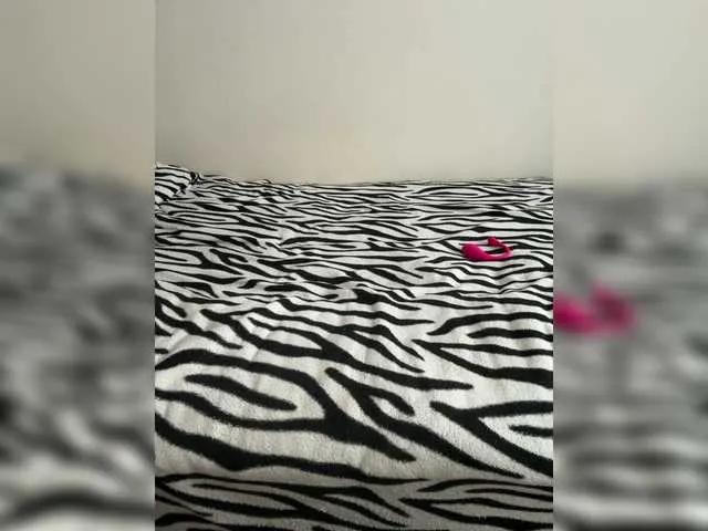 Offline molochnaya000 on BongaCams