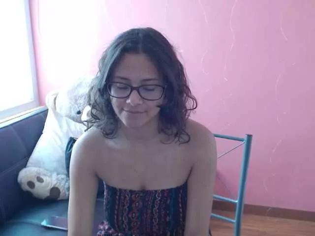 Freechat morahaze on BongaCams