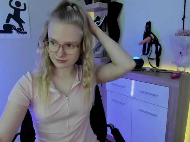 Offline NancyErotic on BongaCams