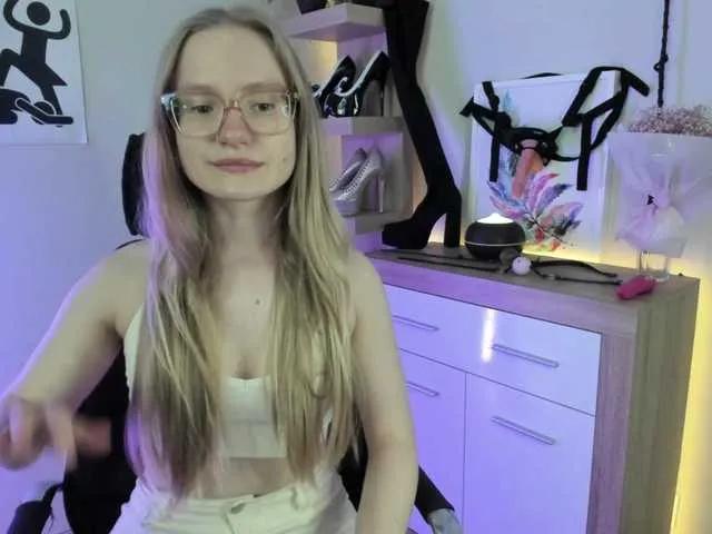 Offline NancyErotic on BongaCams