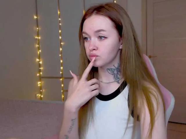 Freechat NaughtyMable on BongaCams