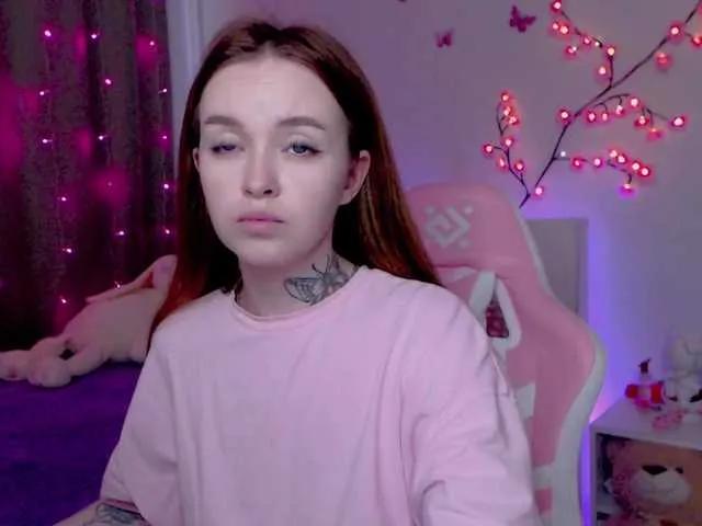 Freechat NaughtyMable on BongaCams