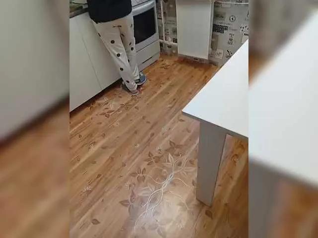 Offline Niki233221 on BongaCams