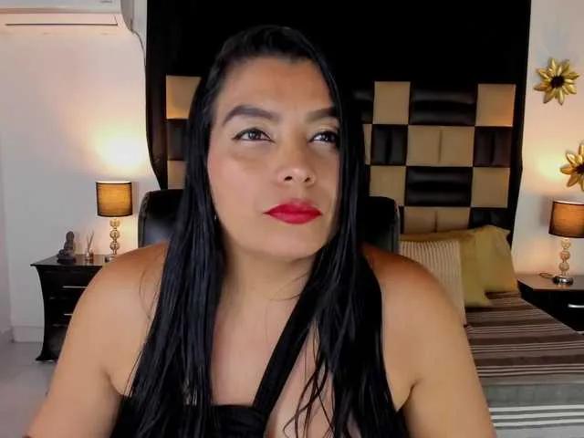 BongaCams NinaGold is Freechat NinaGold — I am turned on by attentive, respectful and generous men. Those who understand that a woman like me deserves the best: beautiful words, intense gestures... and tributes that show how much you like me. If you know how to pamper me, I will know how to...