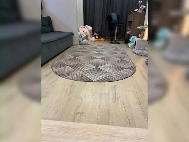 Offline No-Face-Guy on BongaCams