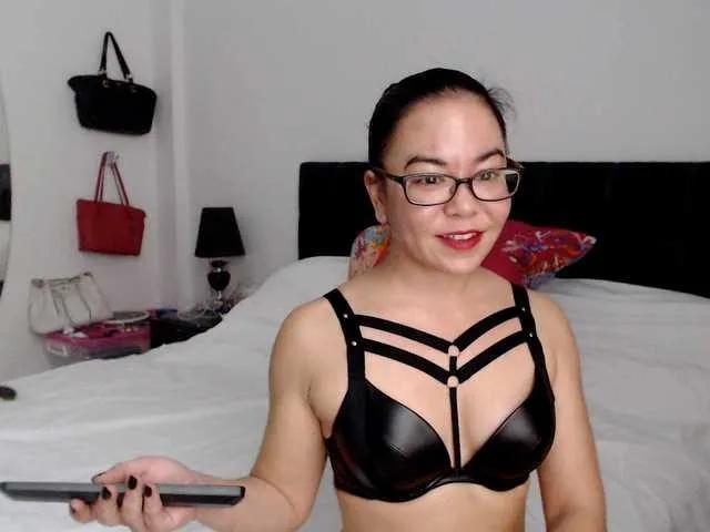 Offline PadThai on BongaCams
