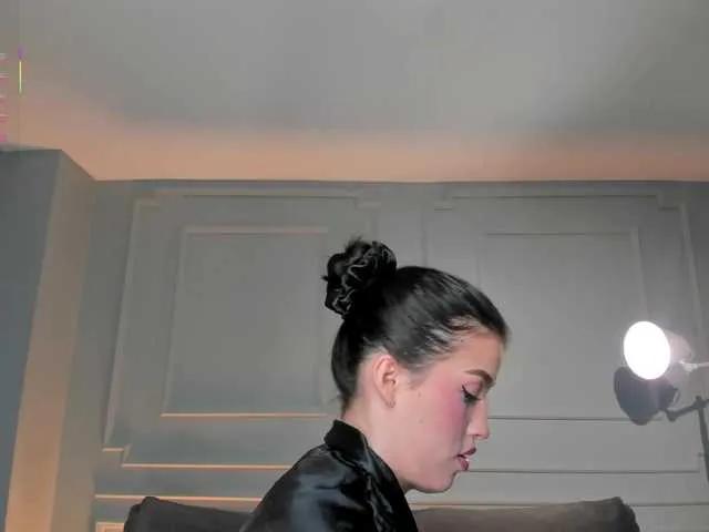 Freechat PaulinaSantos1 on BongaCams