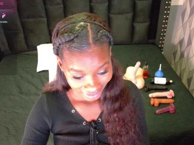 Offline petitelittleebony on BongaCams