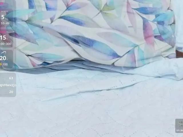 Offline petitelittleebony on BongaCams