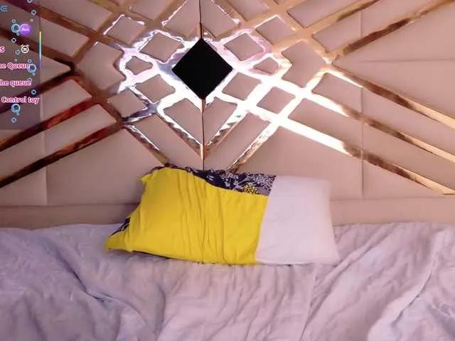 BongaCams playfulcurvy is Freechat playfulcurvy — I get turned on by dominant people, dirty words, soft caresses on my legs and breasts