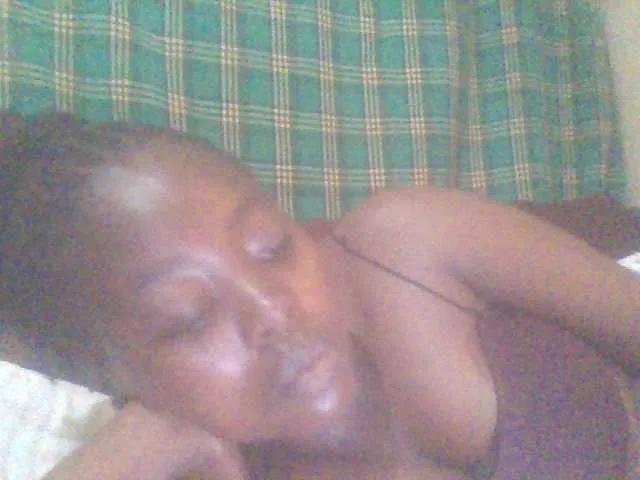 Offline PrettyG on BongaCams