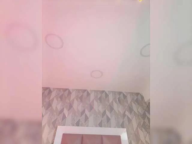 Offline RachelCooper on BongaCams