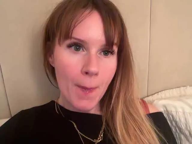 BongaCams REDHEADROSIE is Freechat REDHEADROSIE — WHEN YOU SPOIL ME WITH TIPS MAKES MY PUSSY NICE AND WET.....