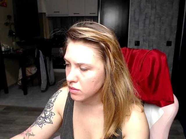 Offline Regimasmile on BongaCams