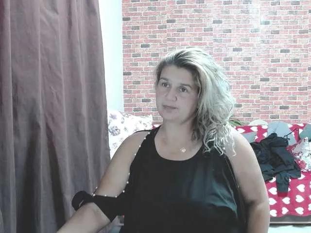 Offline RoseBBW on BongaCams