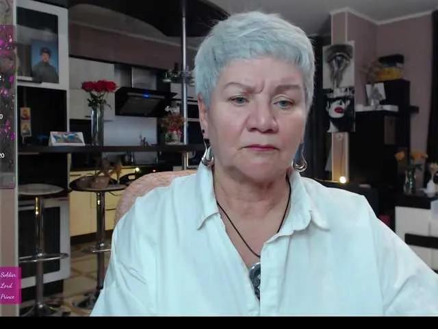 Offline roxana-brooks on BongaCams