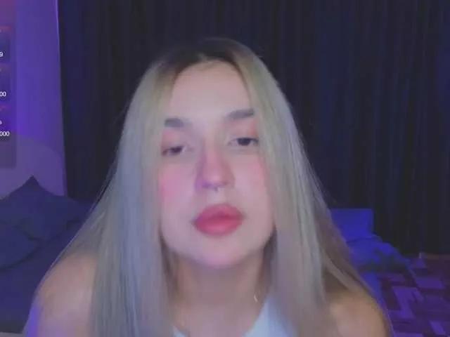 Offline RoxyChilli on BongaCams