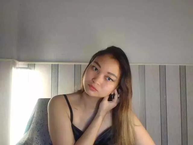 Freechat RozyBlack on BongaCams