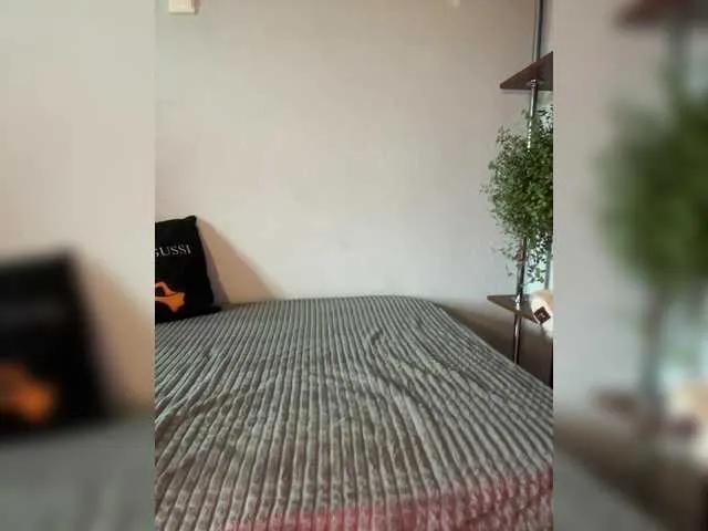 Offline Saliss1 on BongaCams