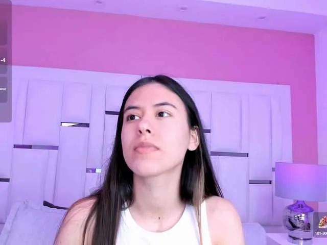 Freechat SashaCollinss on BongaCams