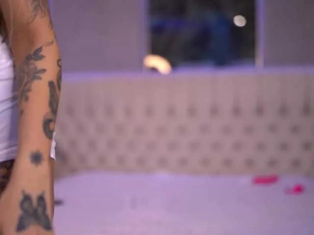 SashaFerrera on BongaCams 