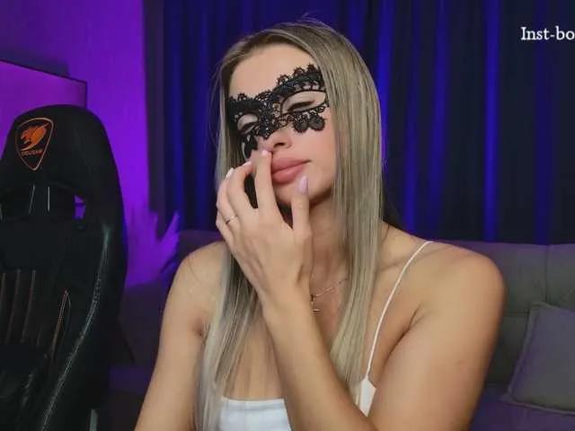 Offline Sexeuphoria on BongaCams