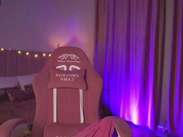 Freechat SexyBlondeDoll on BongaCams