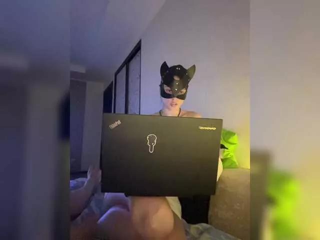 Offline SexyMilf23 on BongaCams