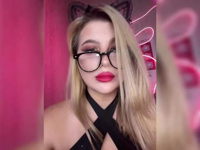Offline Silviyaa on BongaCams
